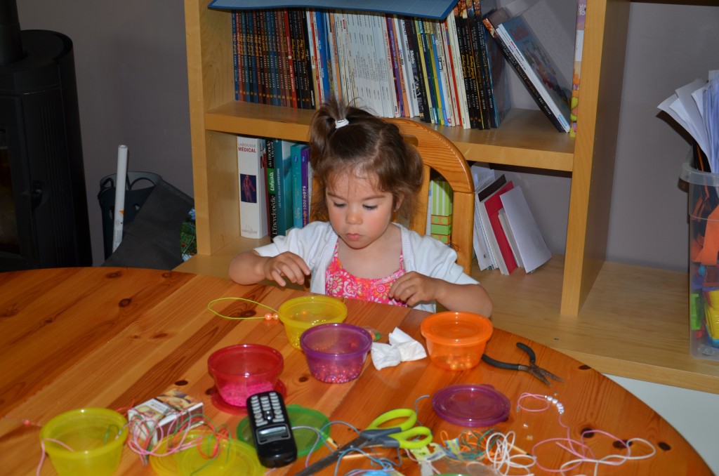 Manon très concentrée